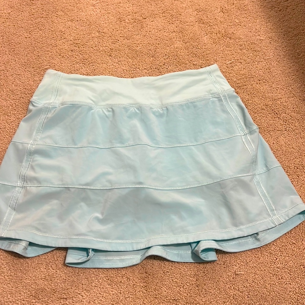 Lululemon blue tennis skirt size 4 tall